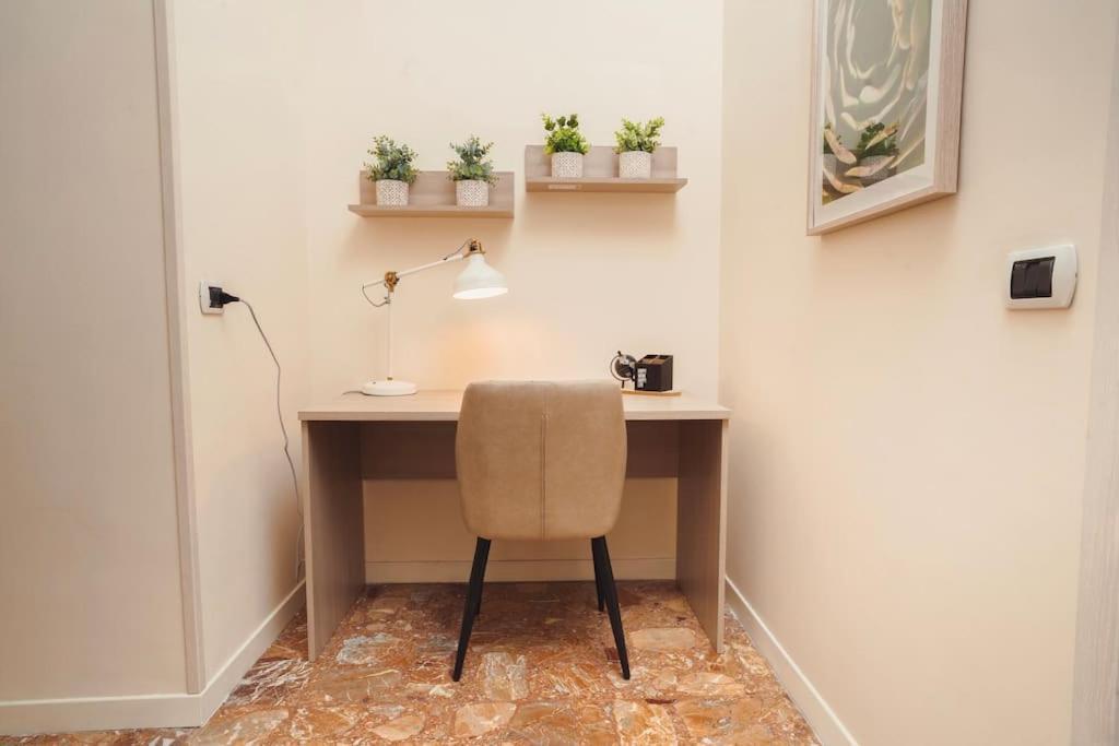 Stanzione 11 - Charming Flat In The Heart Of Vomero Appartamento Napoli